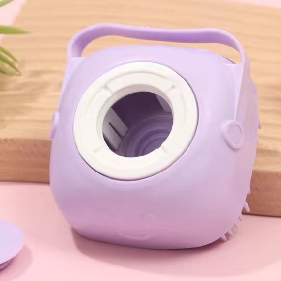 🛍️Purple Pet Shampoo Brush for Dogs and Cats - Picture 3 of 10